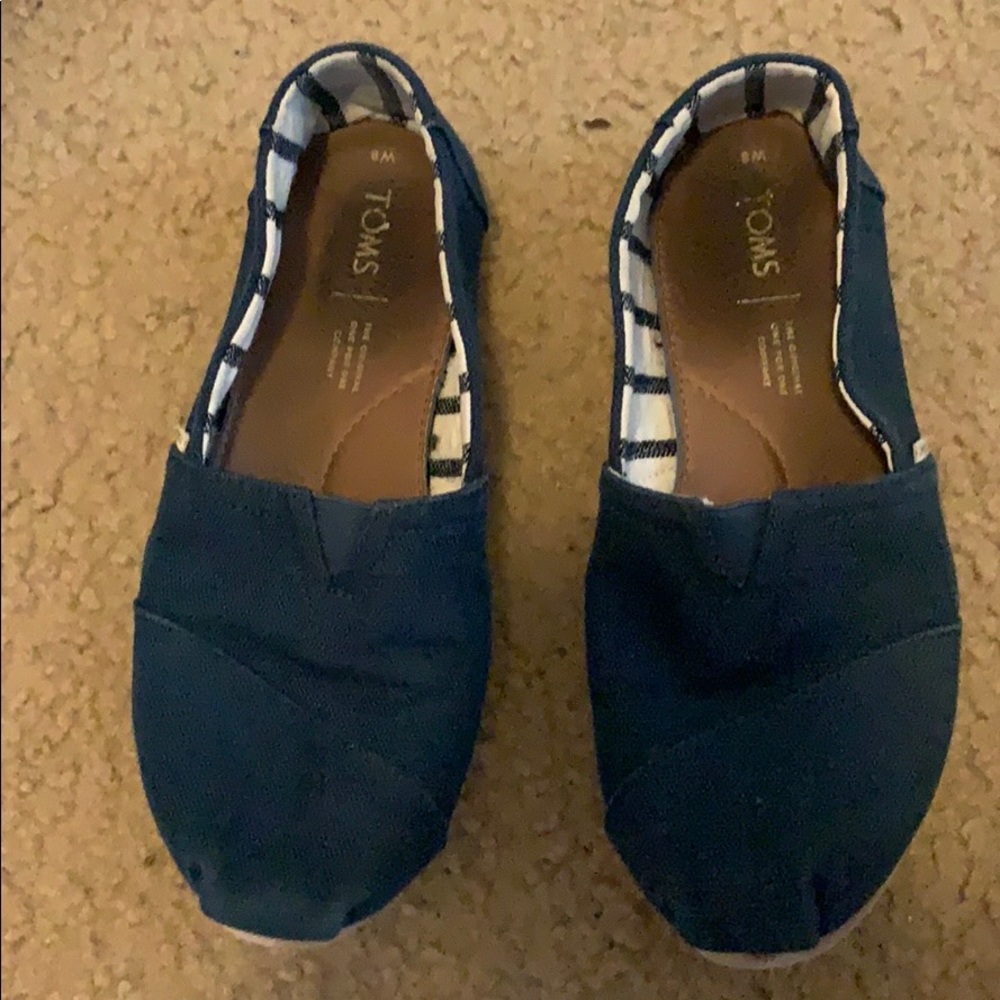 Navy blue Toms size 8